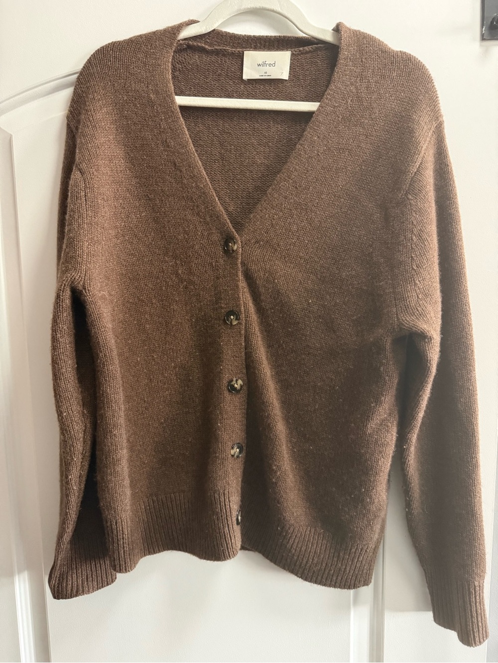 Wilfred (Aritzia) Brown Oversized V-Neck Cardigan Sweater XS Button Front